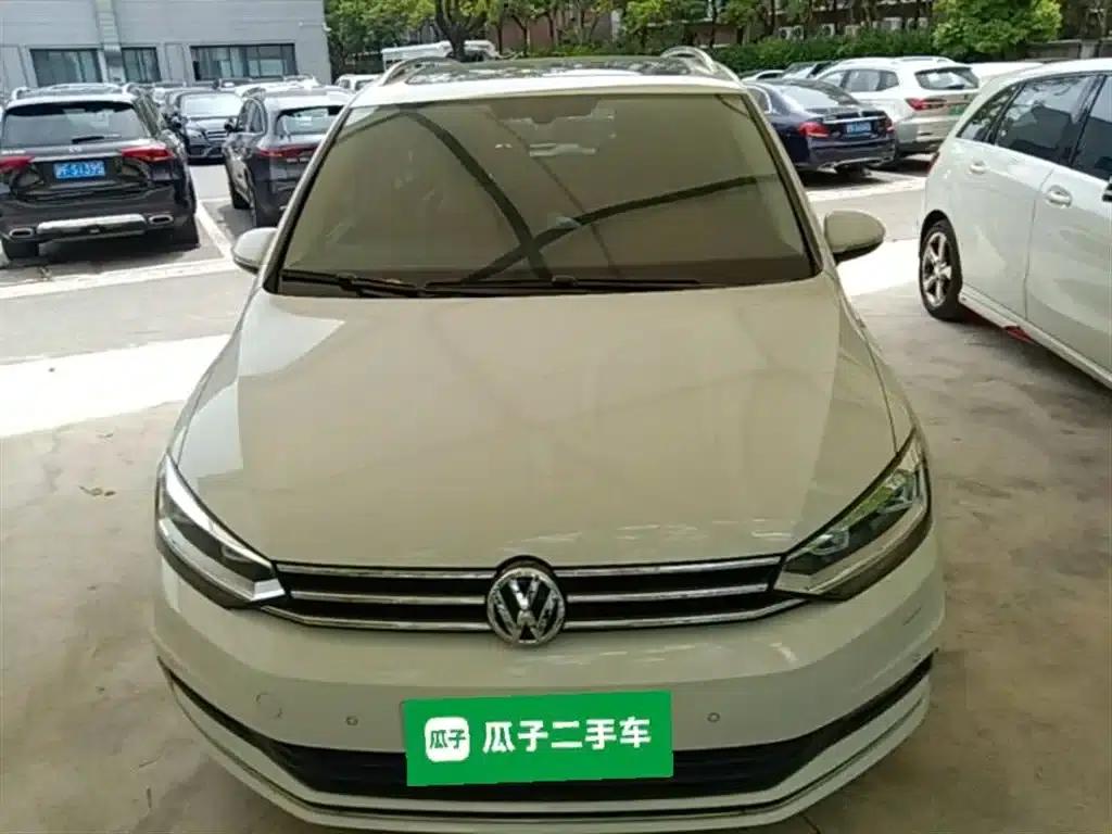 2016 Touran L 280TSI DSG Comfort Edition — миниатюра 5
