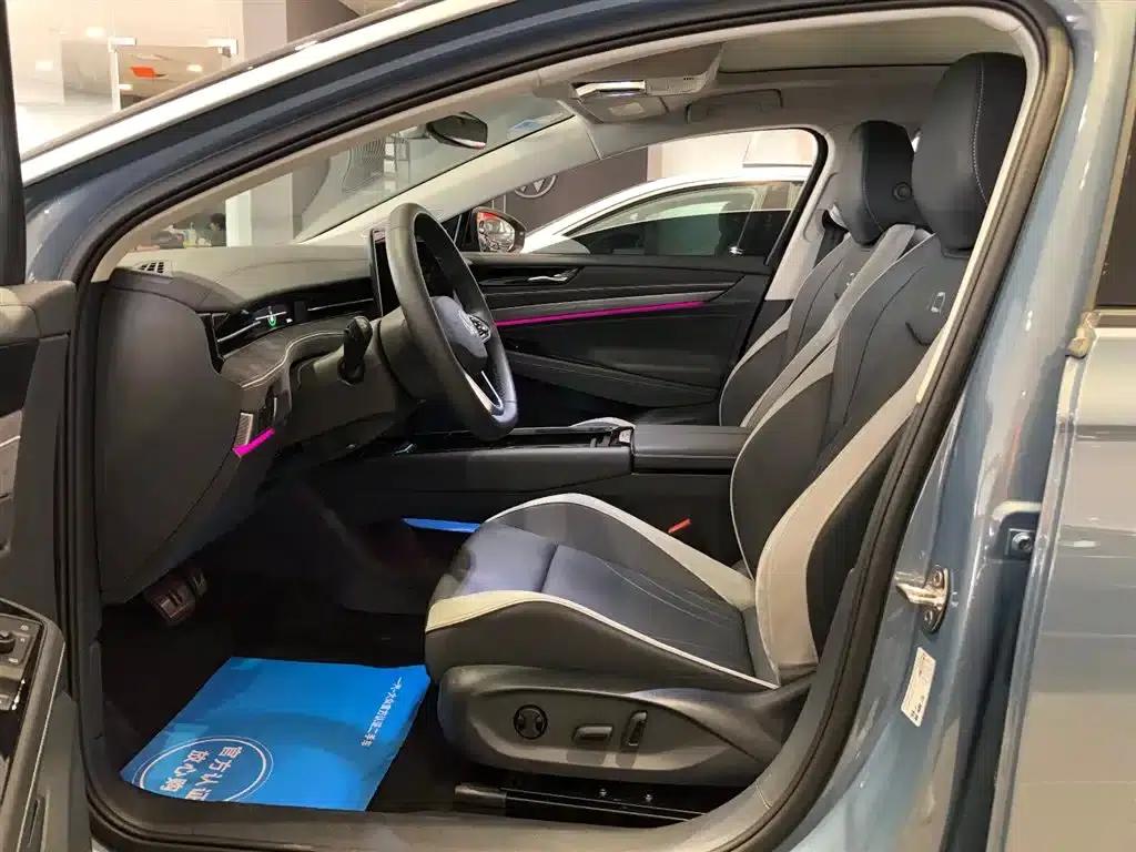 Volkswagen ID.7 VIZZION 2024 First Edition — миниатюра 9