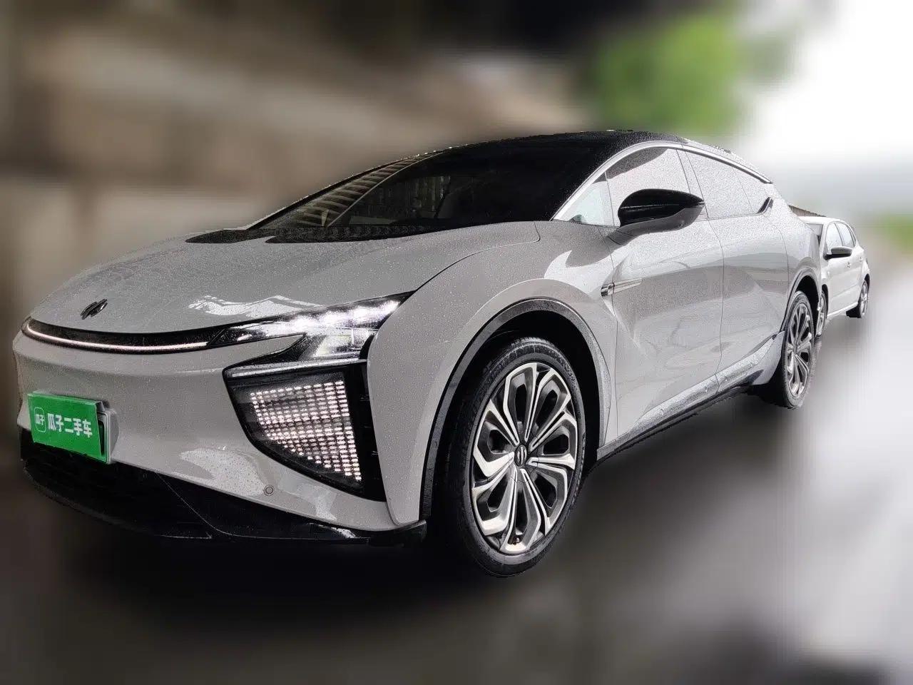 HiPhi X 2021 Flagship Edition 6-Seater — миниатюра 1
