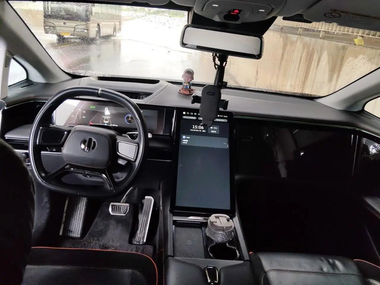 HiPhi X 2021 Flagship Edition 6-Seater — миниатюра 10