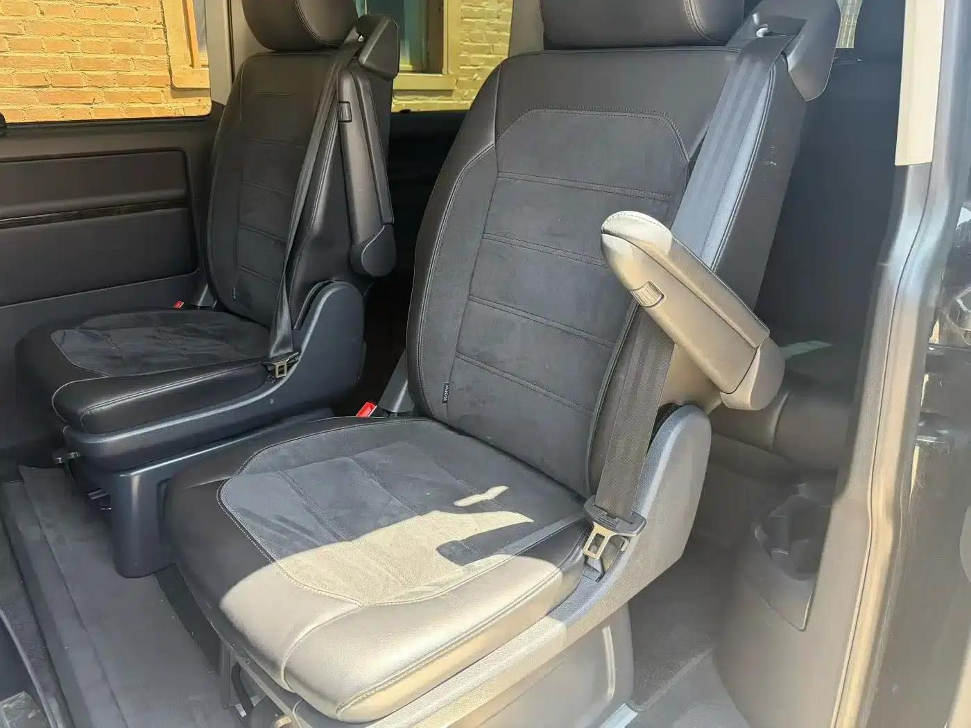 Multivan 2018 2.0TSI 4WD Premium Edition 7-Seater — миниатюра 2