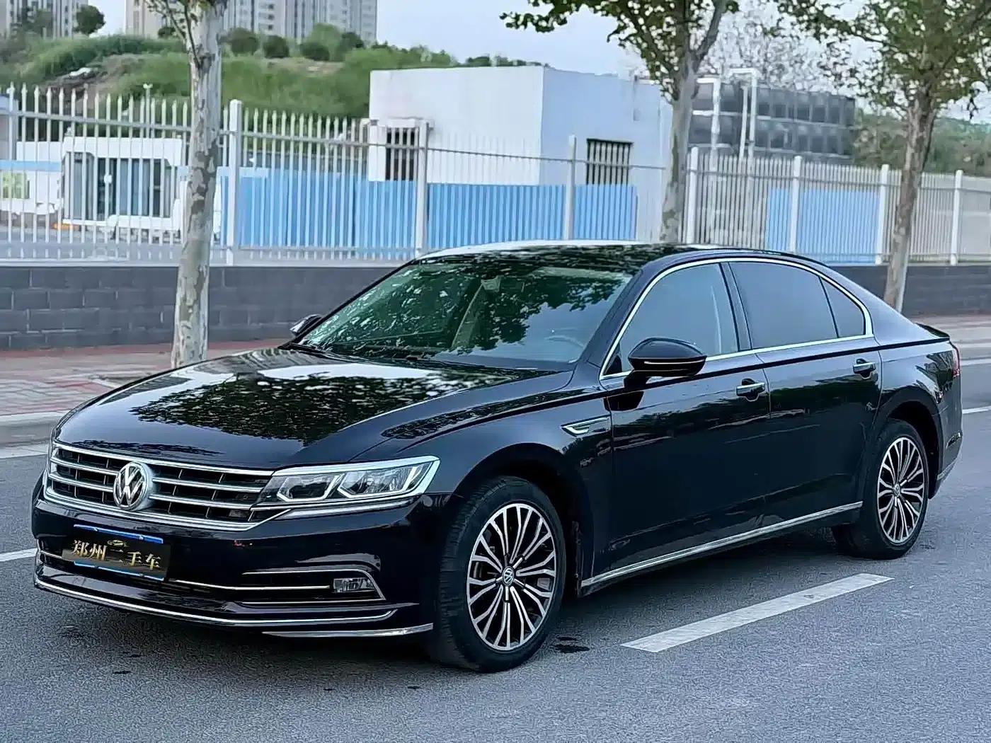 Phideon 2018 Facelift 380TSI 2WD Business Edition — миниатюра 1