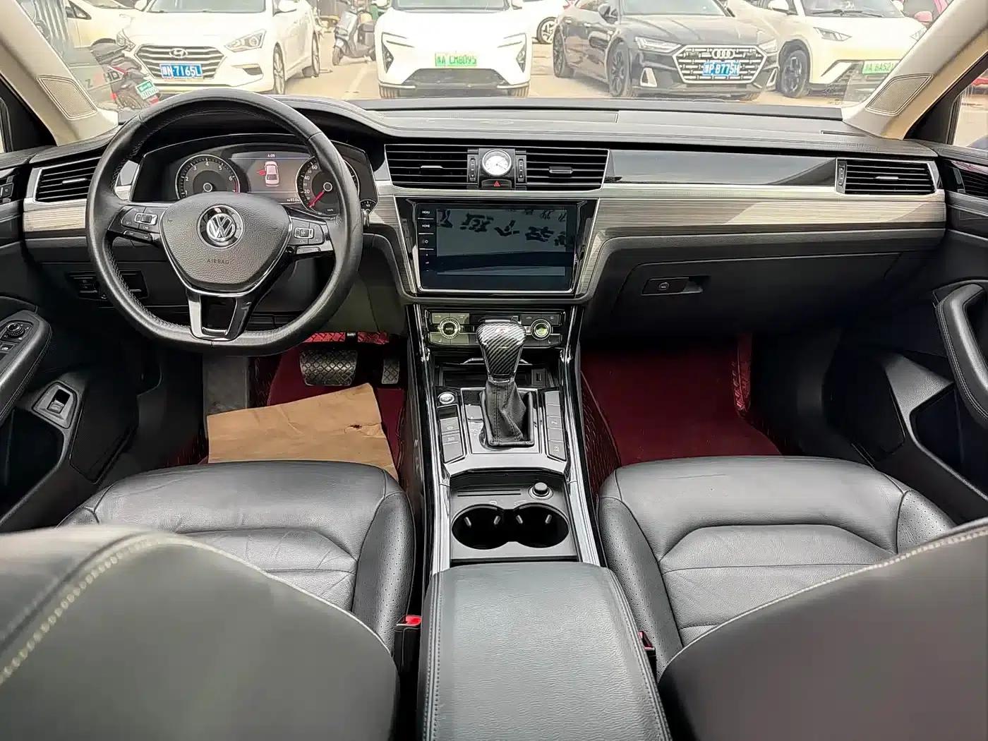 Phideon 2018 Facelift 380TSI 2WD Business Edition — миниатюра 13