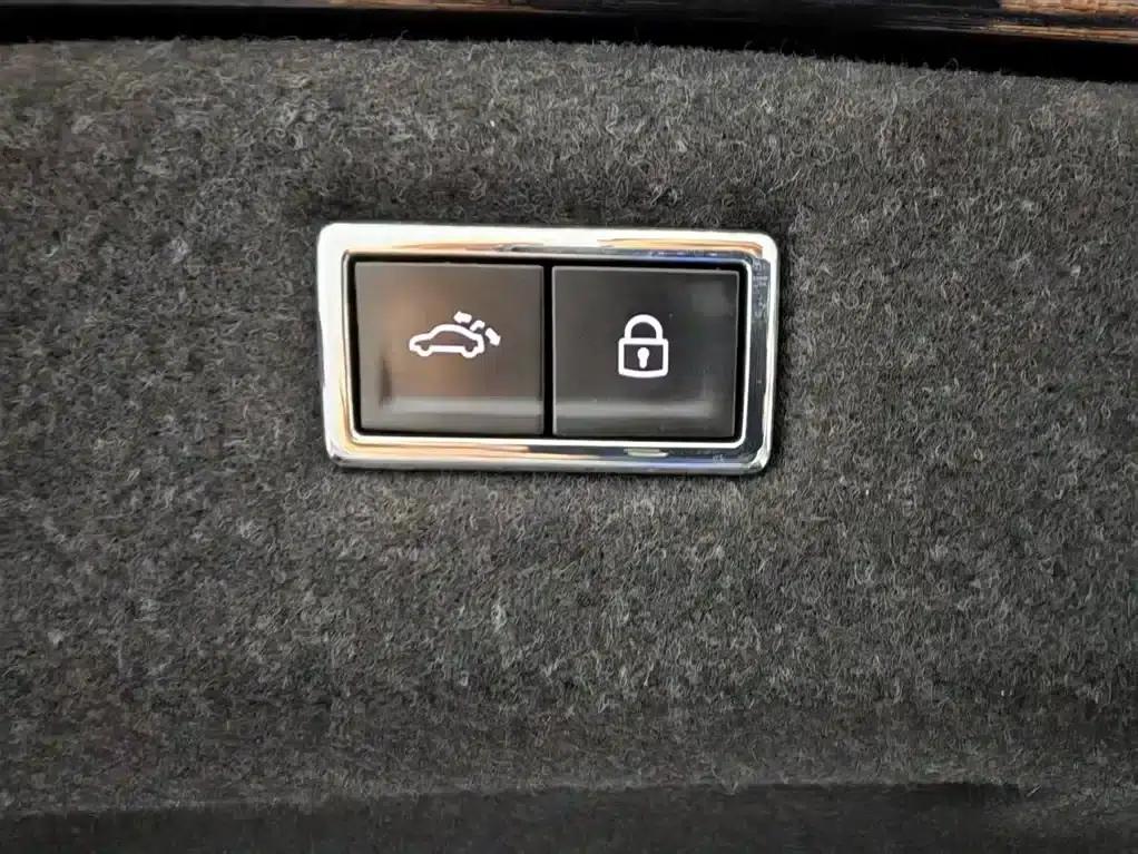 Phideon 2018 380TSI 2WD Business Edition — миниатюра 14