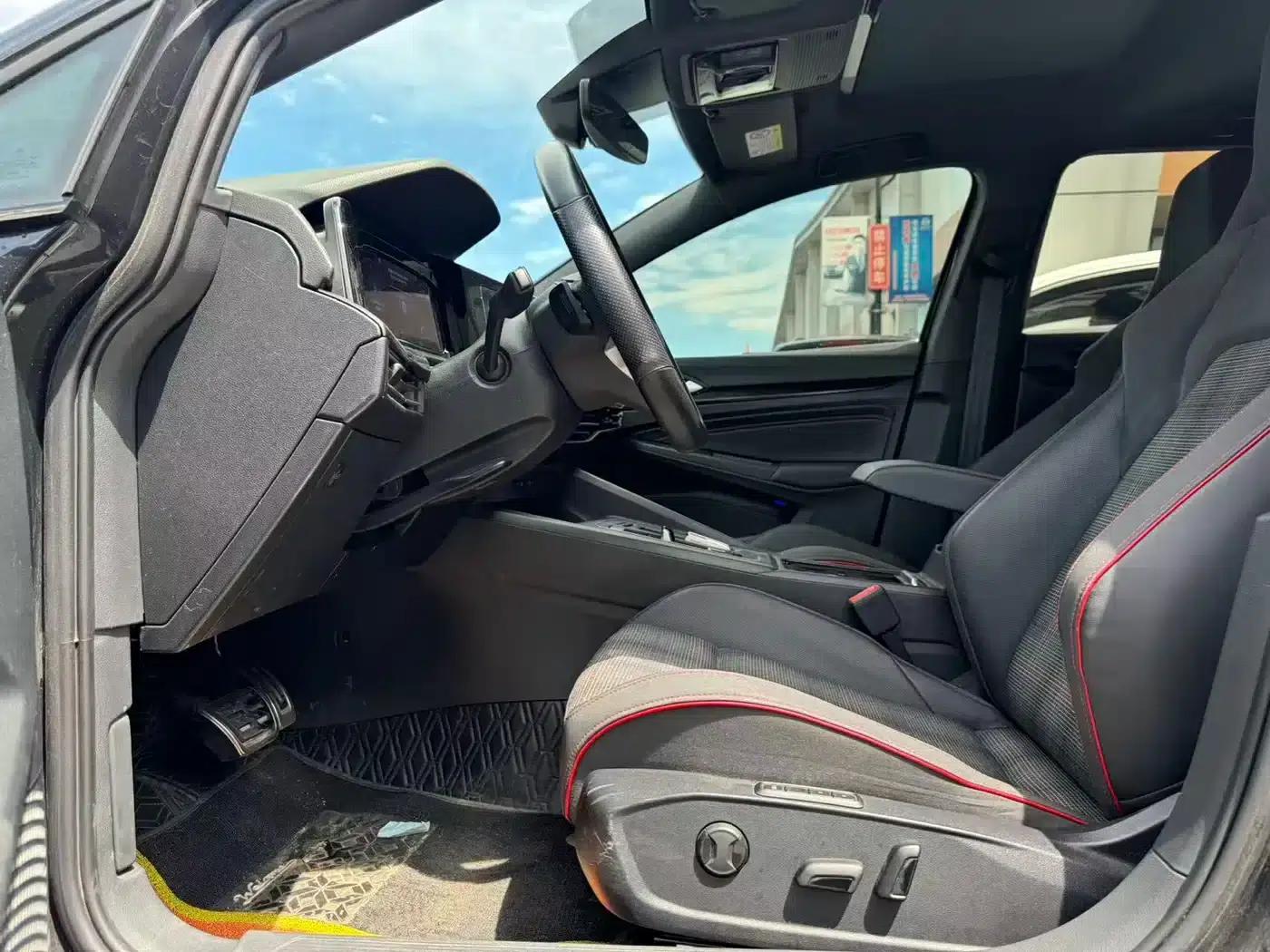 2021 Golf GTI Facelift 380TSI DSG GTI — миниатюра 5