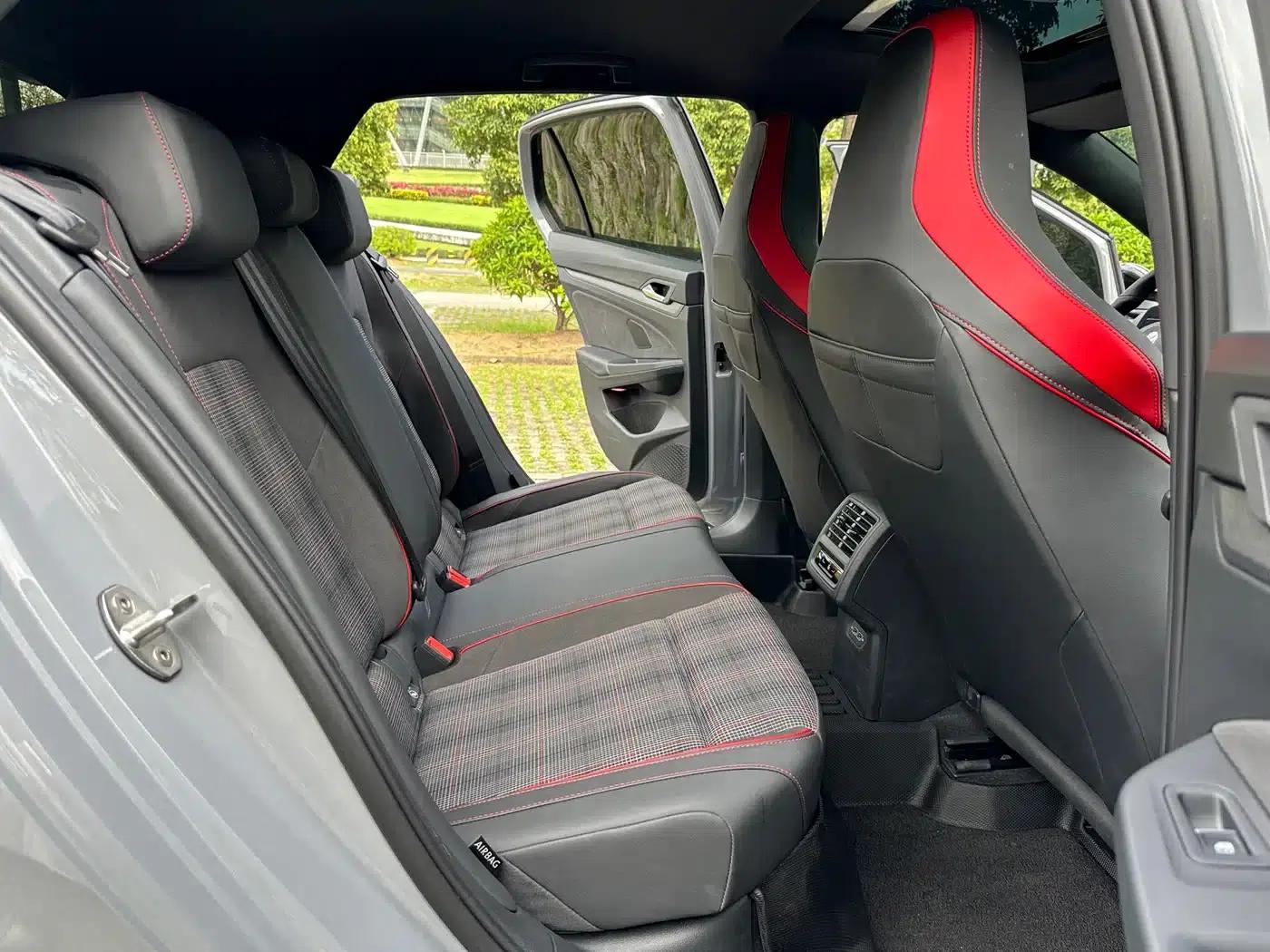 2026 Golf GTI 380TSI DSG GTI — миниатюра 11