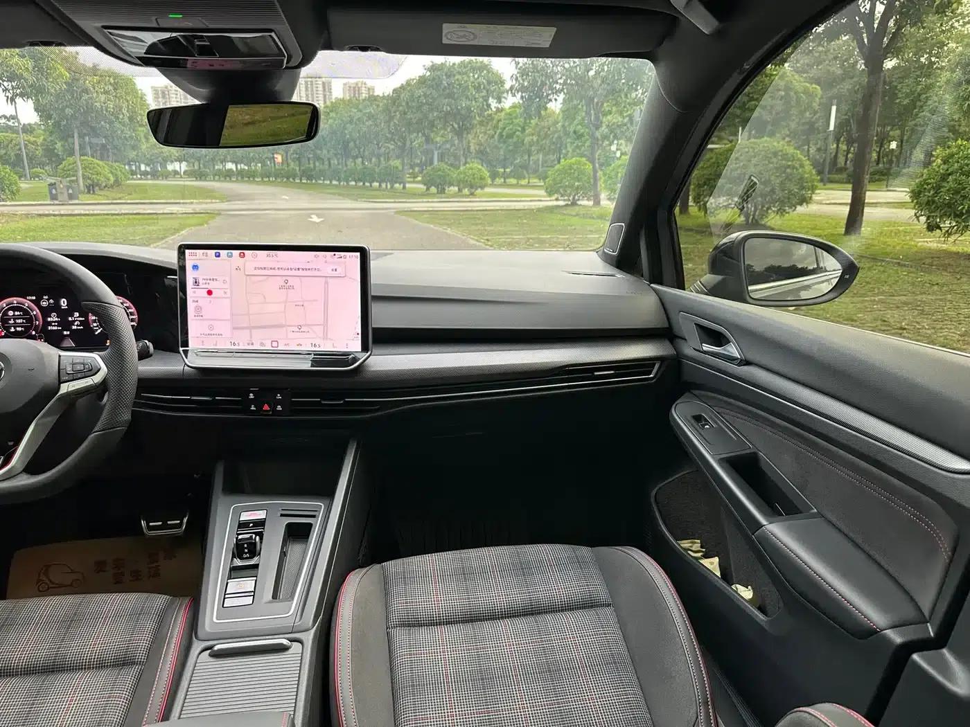2026 Golf GTI 380TSI DSG GTI — миниатюра 15