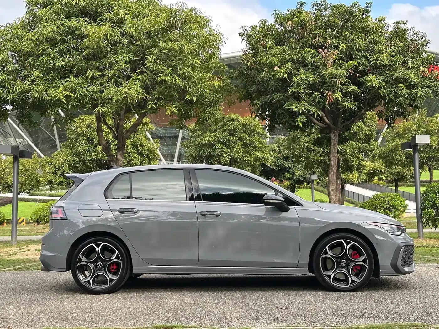 2026 Golf GTI 380TSI DSG GTI — миниатюра 4