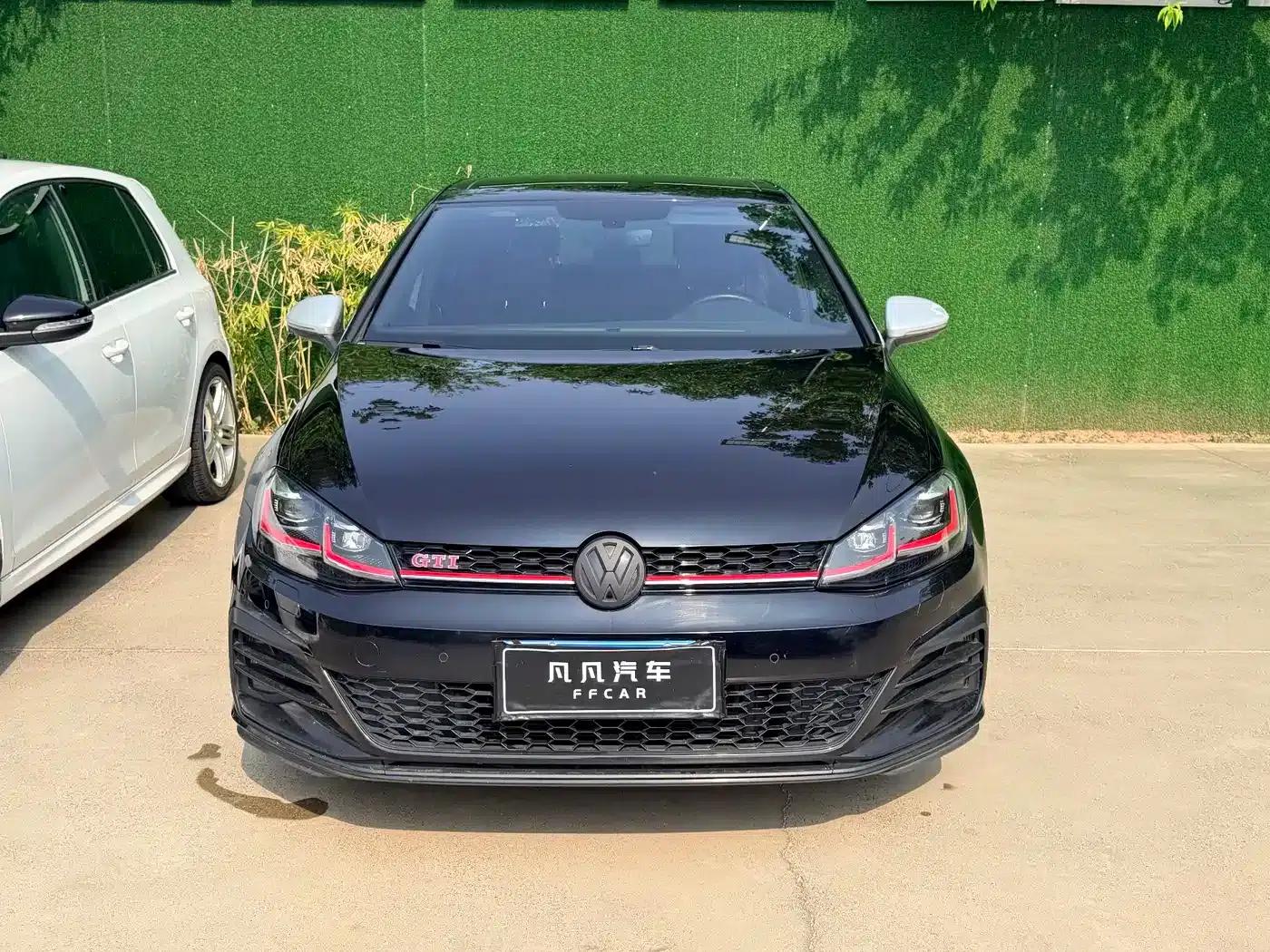2018 Golf GTI 2.0TSI GTI — миниатюра 1