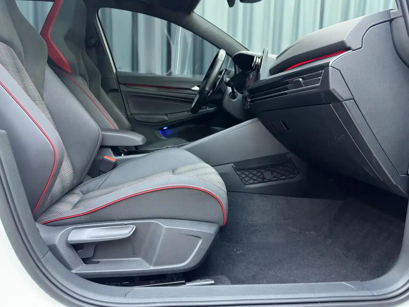 2021 Golf GTI 380TSI DSG GTI — миниатюра 21