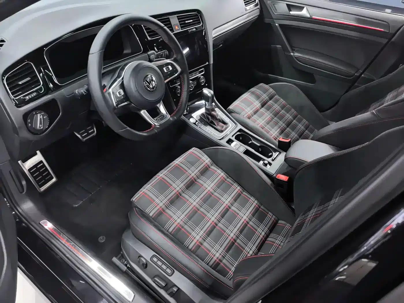 2019 Golf GTI 2.0TSI GTI (China V emission standard) — миниатюра 5