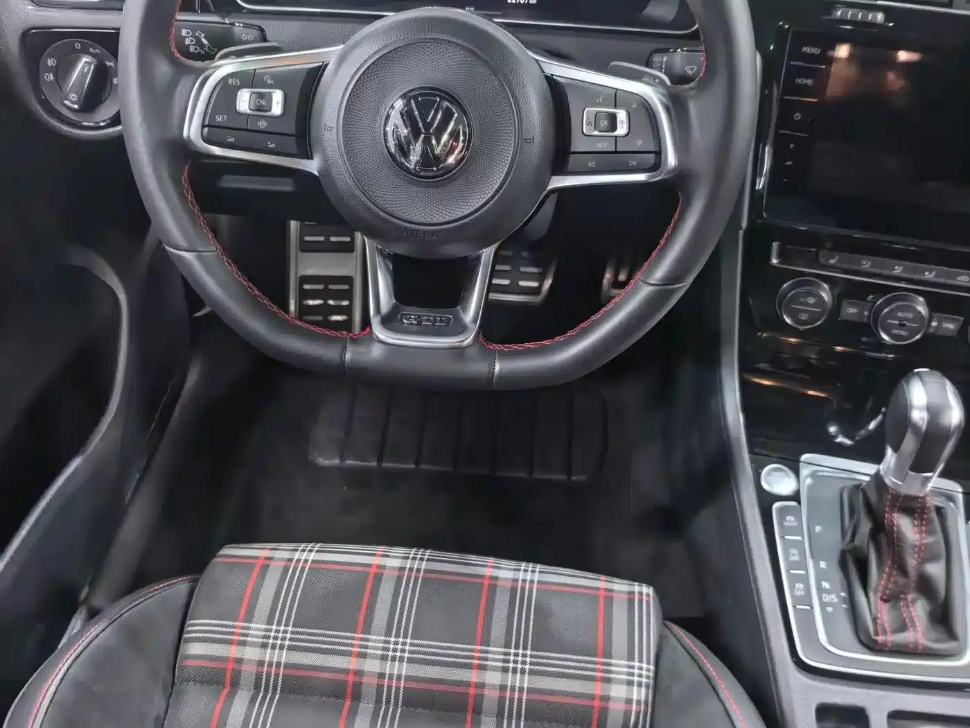 2019 Golf GTI 2.0TSI GTI (China V emission standard) — миниатюра 6
