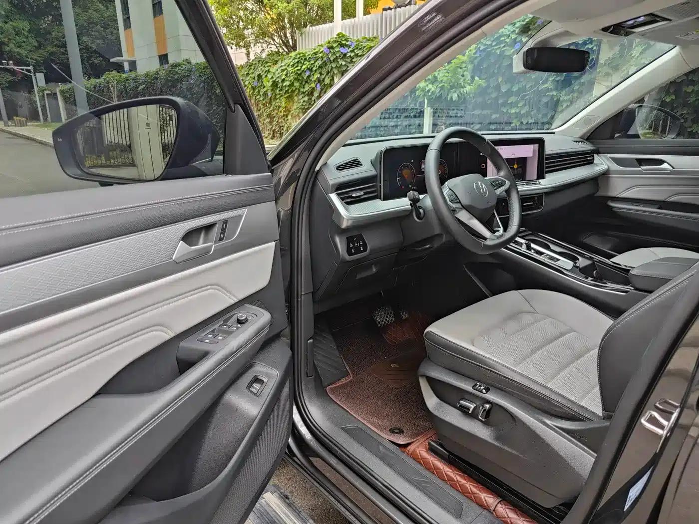 2024 Range Rover 330TSI Luxury Cruiser Edition — миниатюра 11