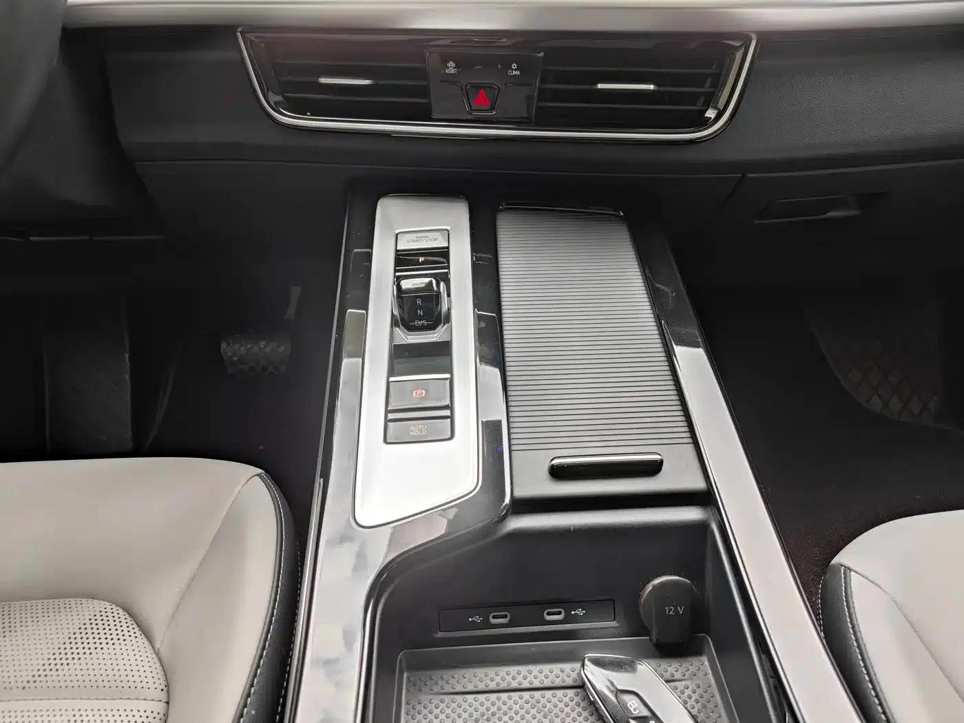 2024 Range Rover 330TSI Luxury Cruiser Edition — миниатюра 17