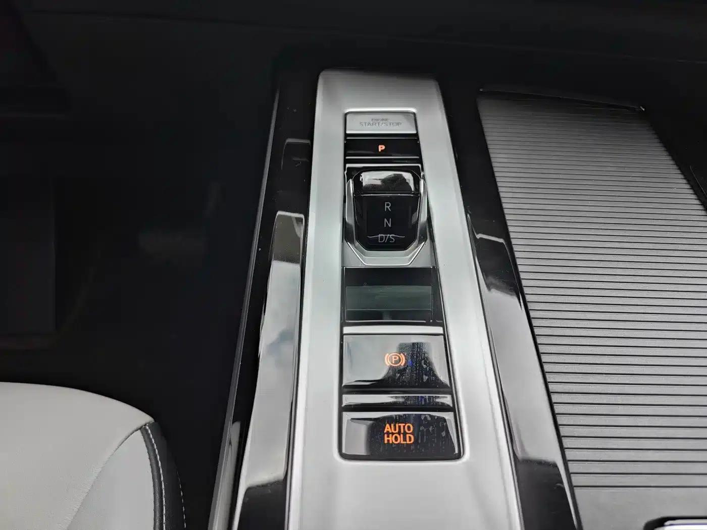 2024 Range Rover 330TSI Luxury Cruiser Edition — миниатюра 21