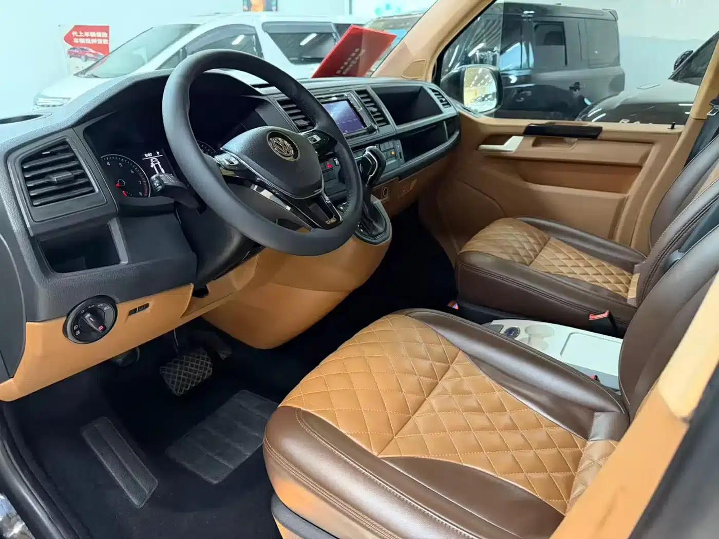 Caravelle 2018 2.0TSI 4WD Luxury 7-Seater — миниатюра 5