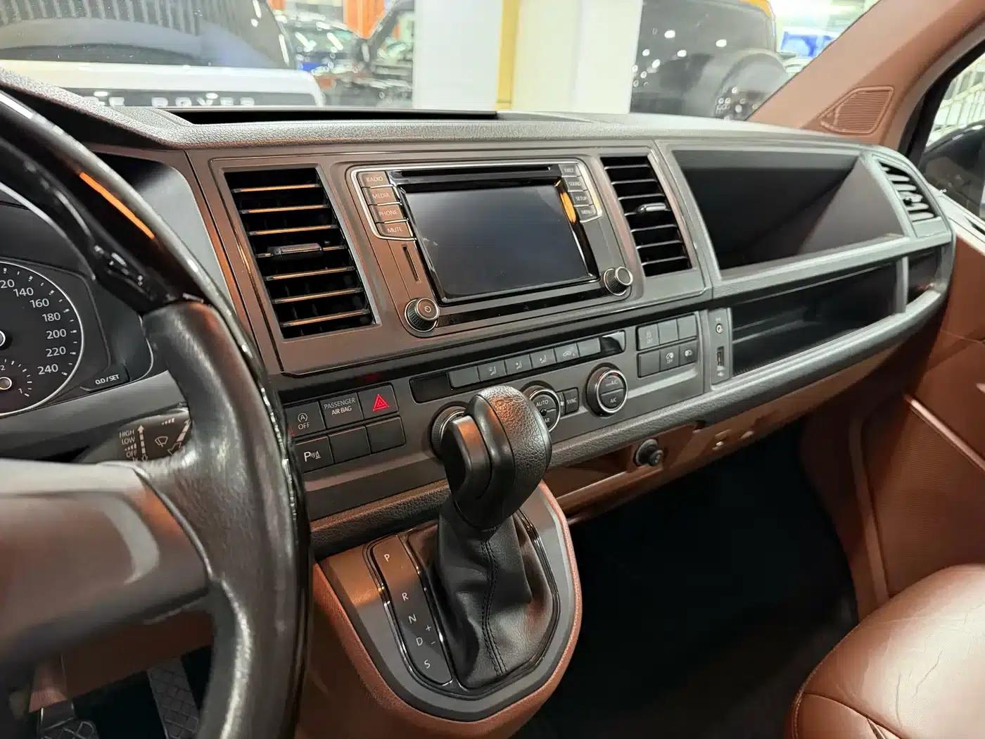 Caravelle 2018 2.0TSI 4WD Luxury 7-Seater — миниатюра 3