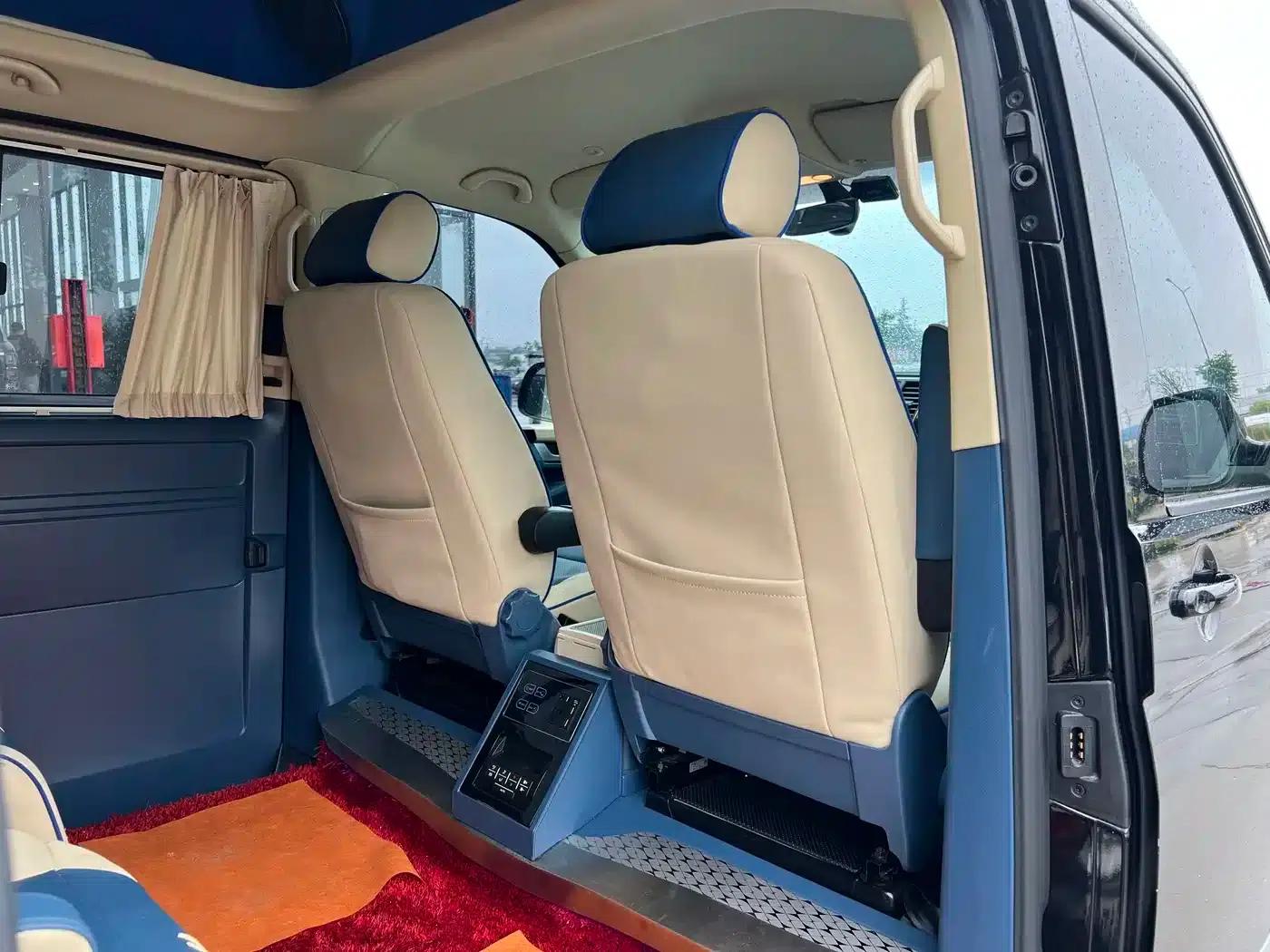 Caravelle 2019 2.0TSI 4WD Luxury 7-Seater — миниатюра 10