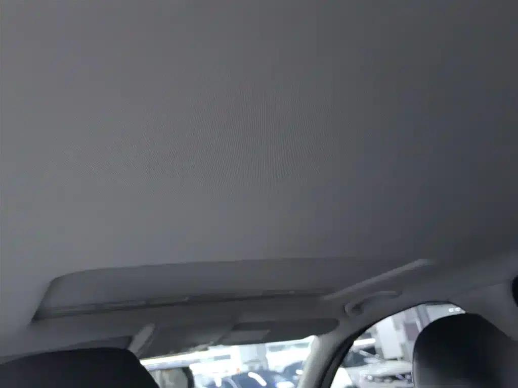 Lavida Gran Turismo 2013 1.6L Automatic Comfort Model — миниатюра 11