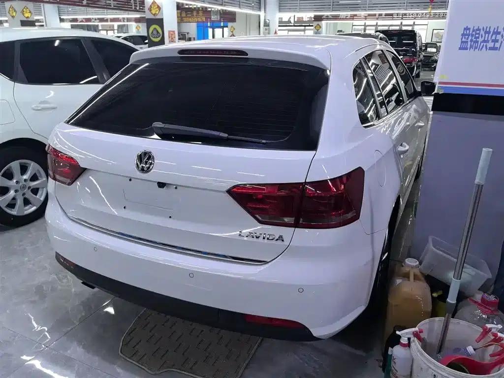 Lavida Gran Turismo 2013 1.6L Automatic Comfort Model — миниатюра 10
