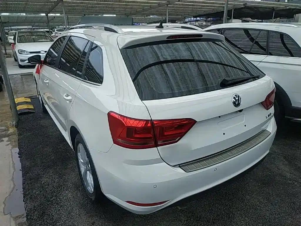 Lavida Gran Turismo 2015 1.6L Automatic Comfort Edition — миниатюра 5