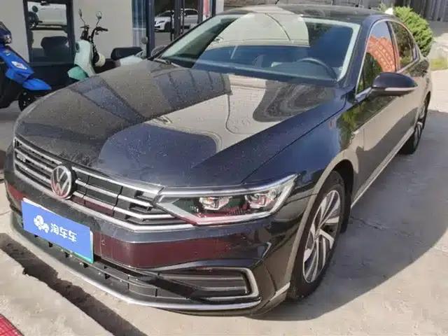2022 Volkswagen Passat GTE Plug-in Hybrid GTE Luxury Model