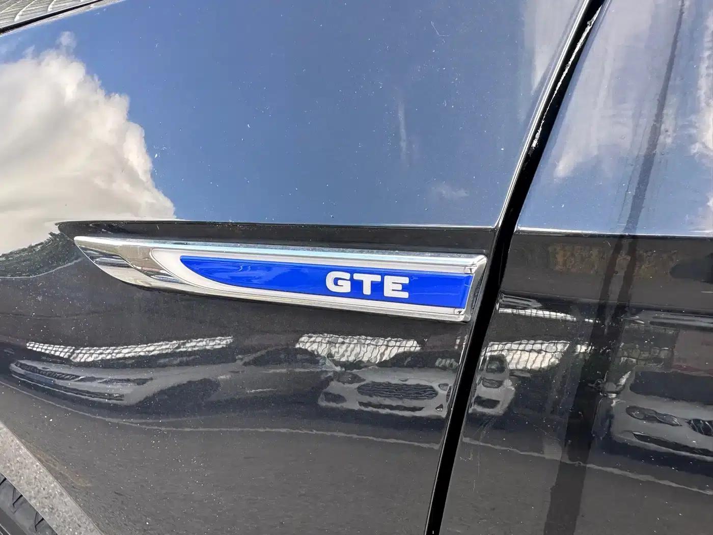 2020 Volkswagen Passat GTE Plug-in Hybrid GTE Luxury Edition — миниатюра 11