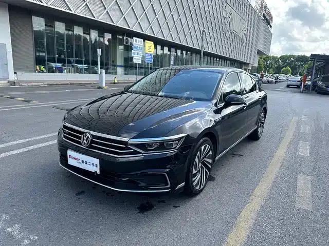 2020 Volkswagen Passat GTE Plug-in Hybrid GTE Luxury Edition