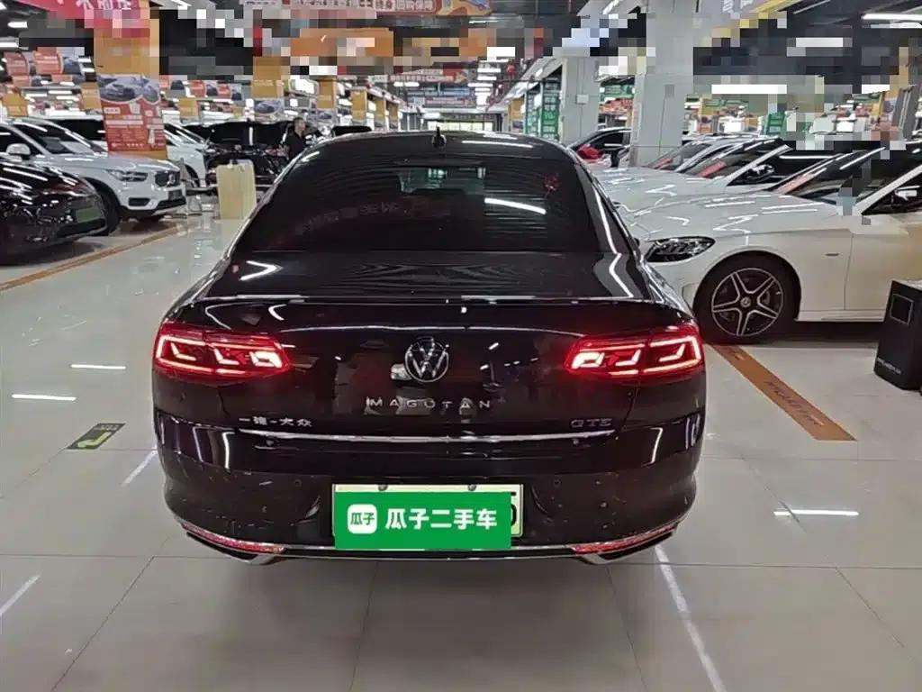 2022 Volkswagen Passat GTE Plug-in Hybrid GTE Luxury Model — миниатюра 6