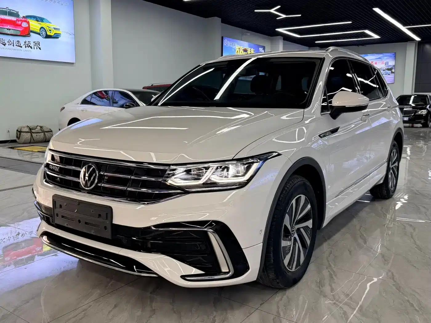 Tiguan L Plug-in Hybrid 2022 430PHEV Plug-in Hybrid Flagship Edition — миниатюра 1