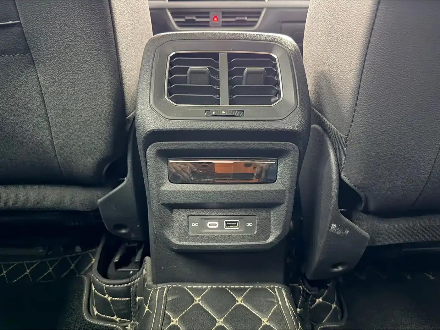 Tiguan L Plug-in Hybrid 2022 430PHEV Plug-in Hybrid Flagship Edition — миниатюра 16