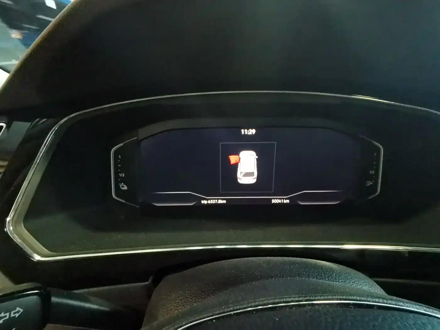 Tiguan L Plug-in Hybrid 2021 430PHEV Plug-in Hybrid Flagship Edition — миниатюра 3
