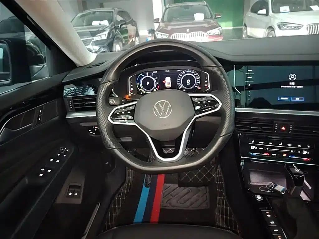 2023 Volkswagen Passat Plug-in Hybrid 430PHEV Hybrid Elite Edition — миниатюра 11