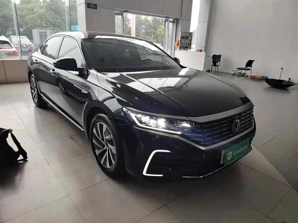 2023 Volkswagen Passat Plug-in Hybrid 430PHEV Hybrid Elite Edition — миниатюра 4