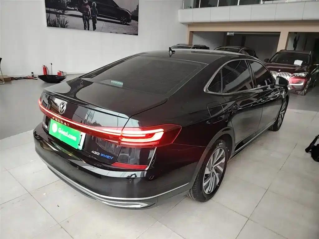 2023 Volkswagen Passat Plug-in Hybrid 430PHEV Hybrid Elite Edition — миниатюра 7
