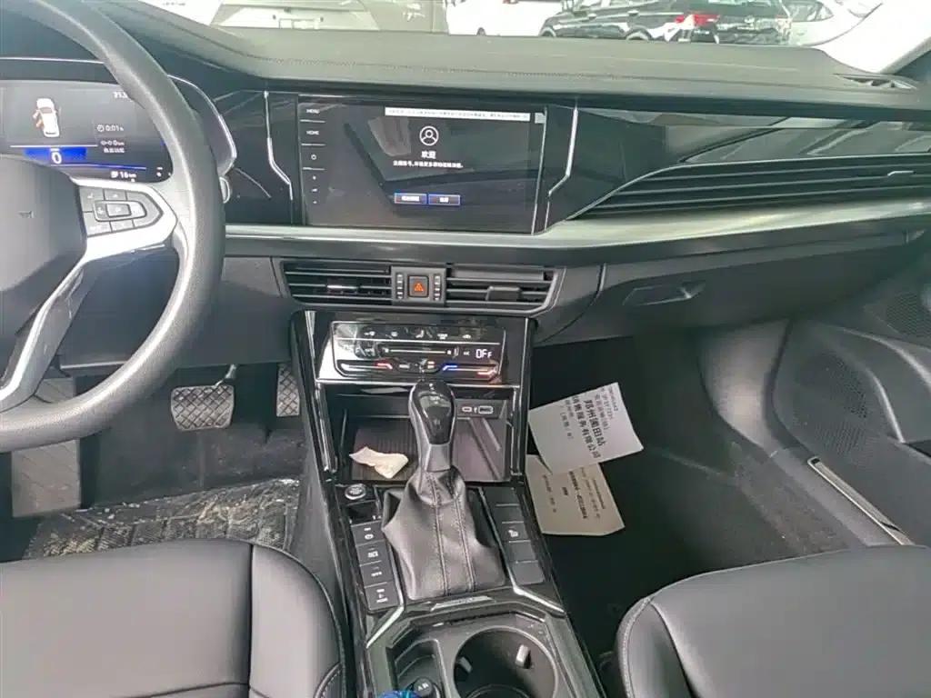 2025 Volkswagen Passat Plug-in Hybrid 430PHEV Hybrid Business Edition — миниатюра 13