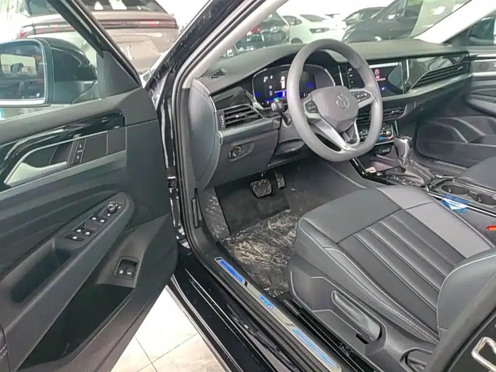 2025 Volkswagen Passat Plug-in Hybrid 430PHEV Hybrid Business Edition — миниатюра 16