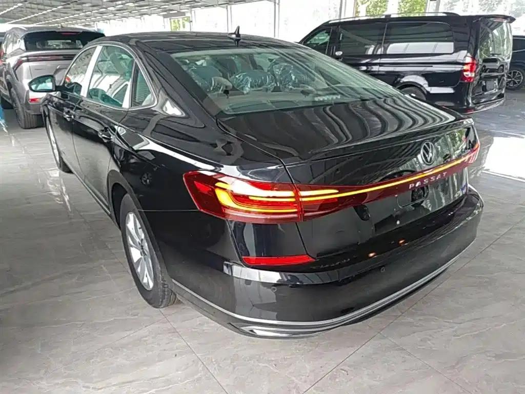 2025 Volkswagen Passat Plug-in Hybrid 430PHEV Hybrid Business Edition — миниатюра 5