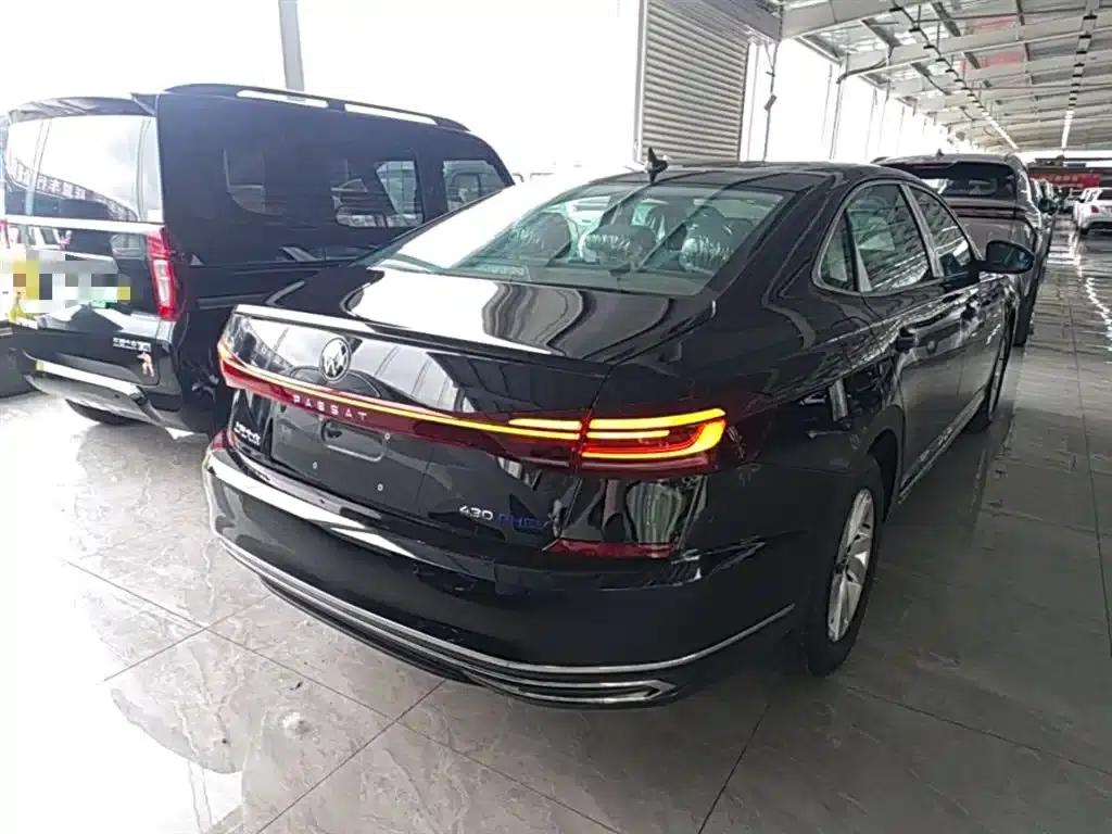 2025 Volkswagen Passat Plug-in Hybrid 430PHEV Hybrid Business Edition — миниатюра 7