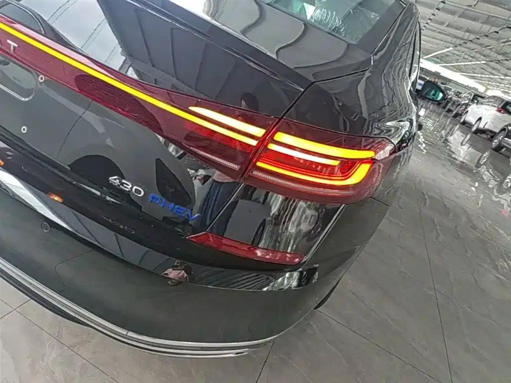 2025 Volkswagen Passat Plug-in Hybrid 430PHEV Hybrid Business Edition — миниатюра 8