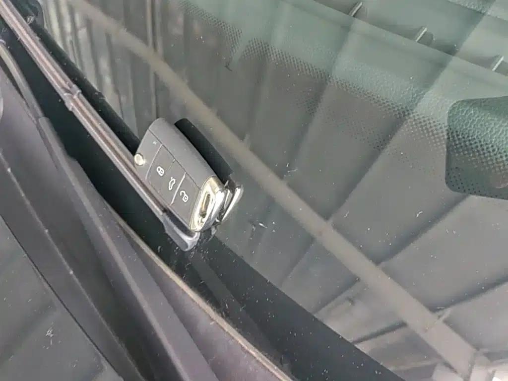 2025 Volkswagen Passat Plug-in Hybrid 430PHEV Hybrid Business Edition — миниатюра 9