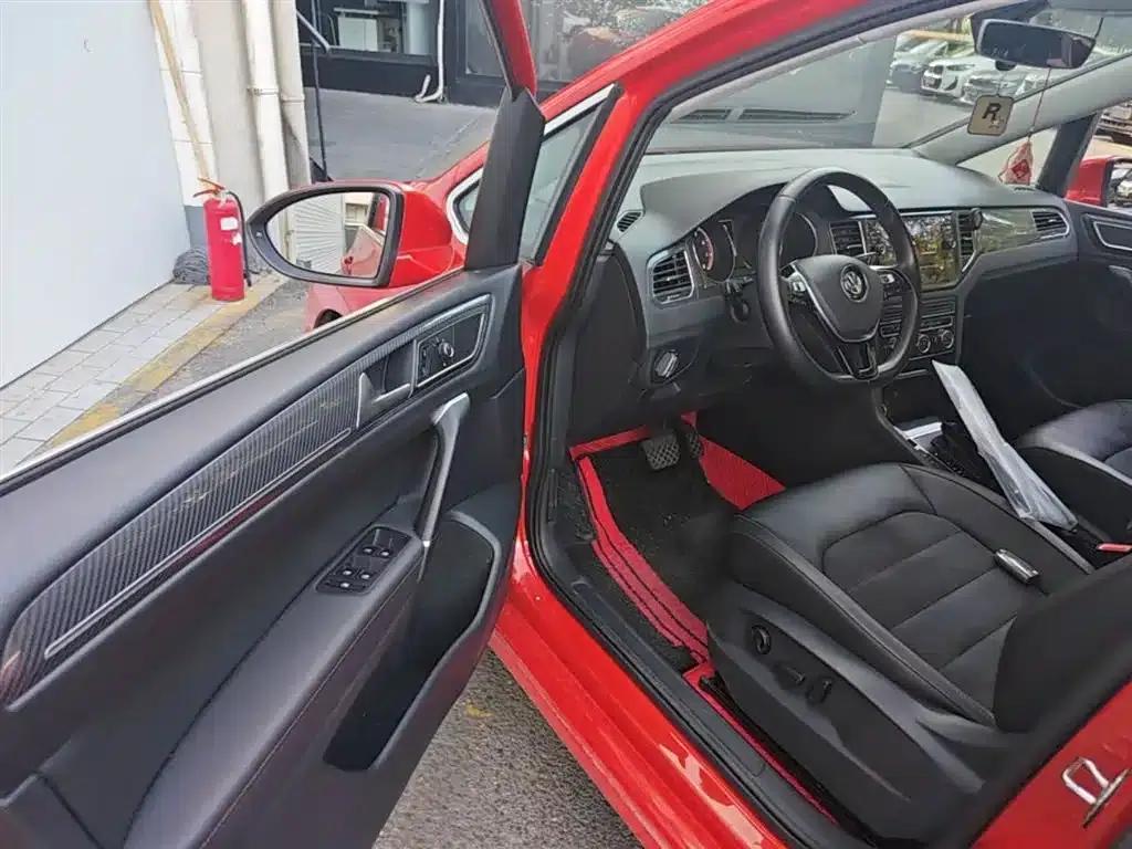 Golf Sportsvan 2018 230TSI Automatic Luxury — миниатюра 23
