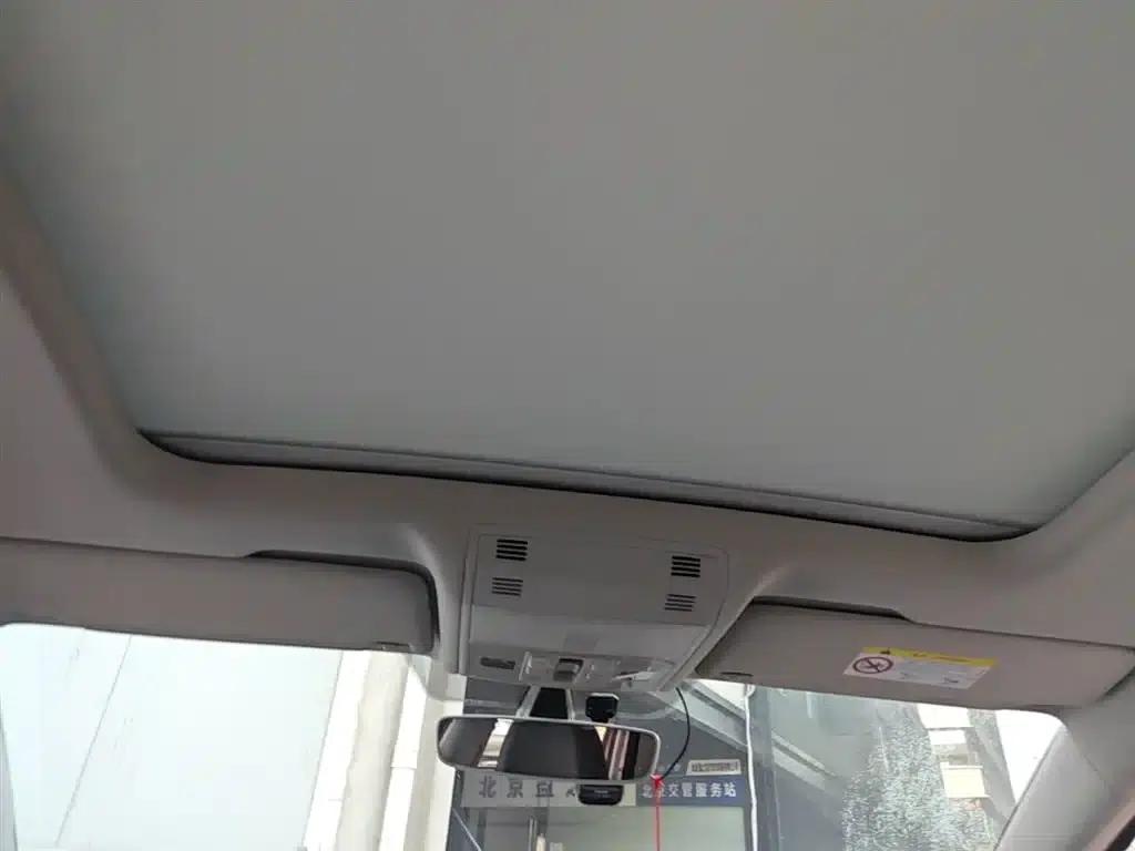 Golf Sportsvan 2018 230TSI Automatic Luxury — миниатюра 25