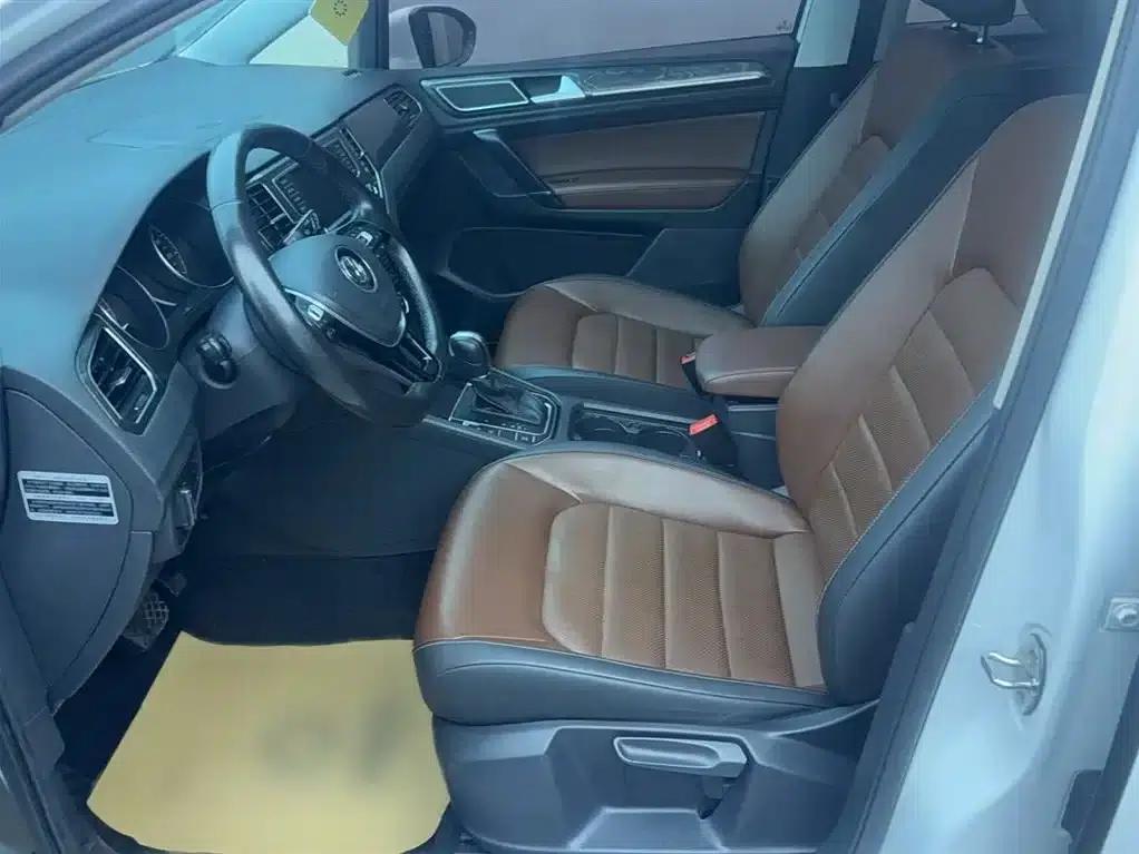 Golf Sportsvan 2016 280TSI Automatic Luxury — миниатюра 16