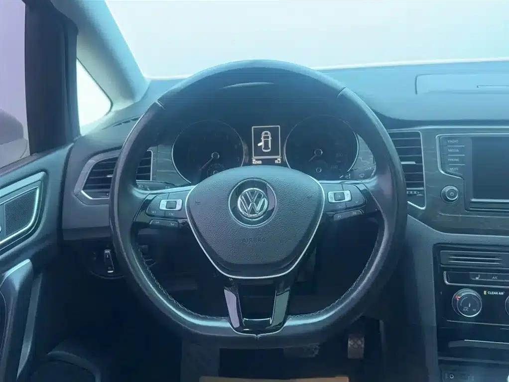 Golf Sportsvan 2016 280TSI Automatic Luxury — миниатюра 4