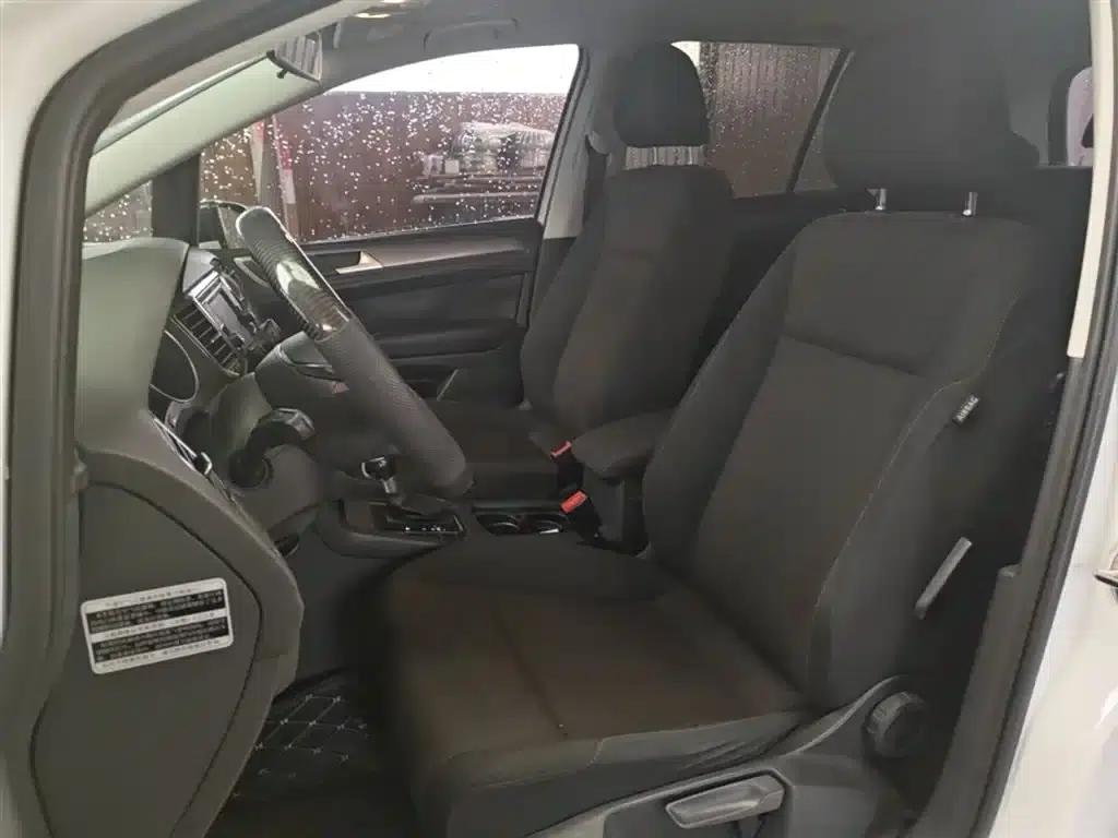 Golf Sportsvan 2016 1.6L Automatic Comfort Edition — миниатюра 15