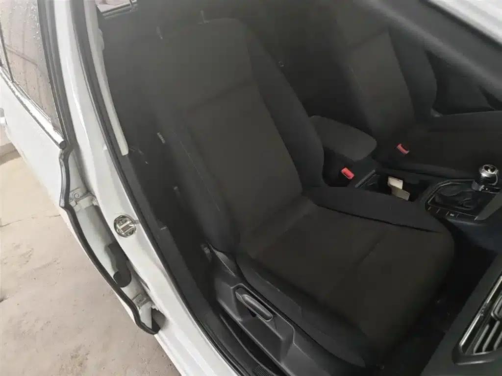 Golf Sportsvan 2016 1.6L Automatic Comfort Edition — миниатюра 25