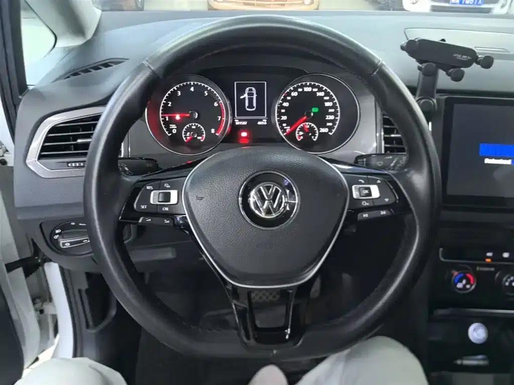 Golf Sportsvan 2016 230TSI Automatic Entry-Level Model — миниатюра 11