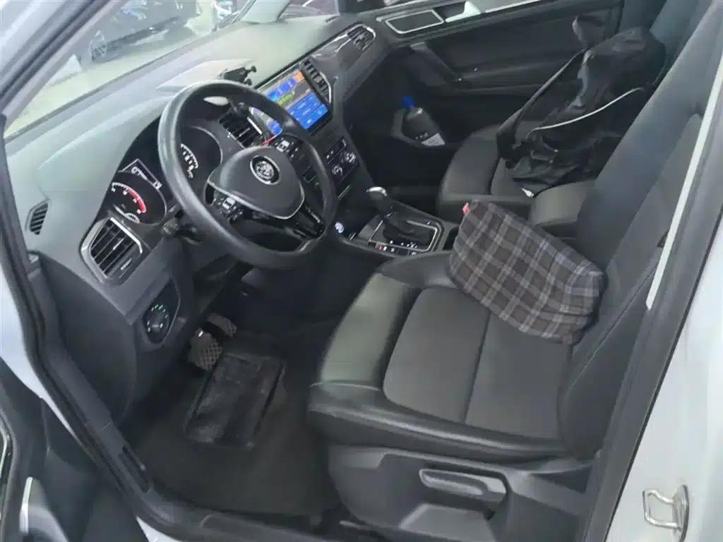 Golf Sportsvan 2016 230TSI Automatic Entry-Level Model — миниатюра 15