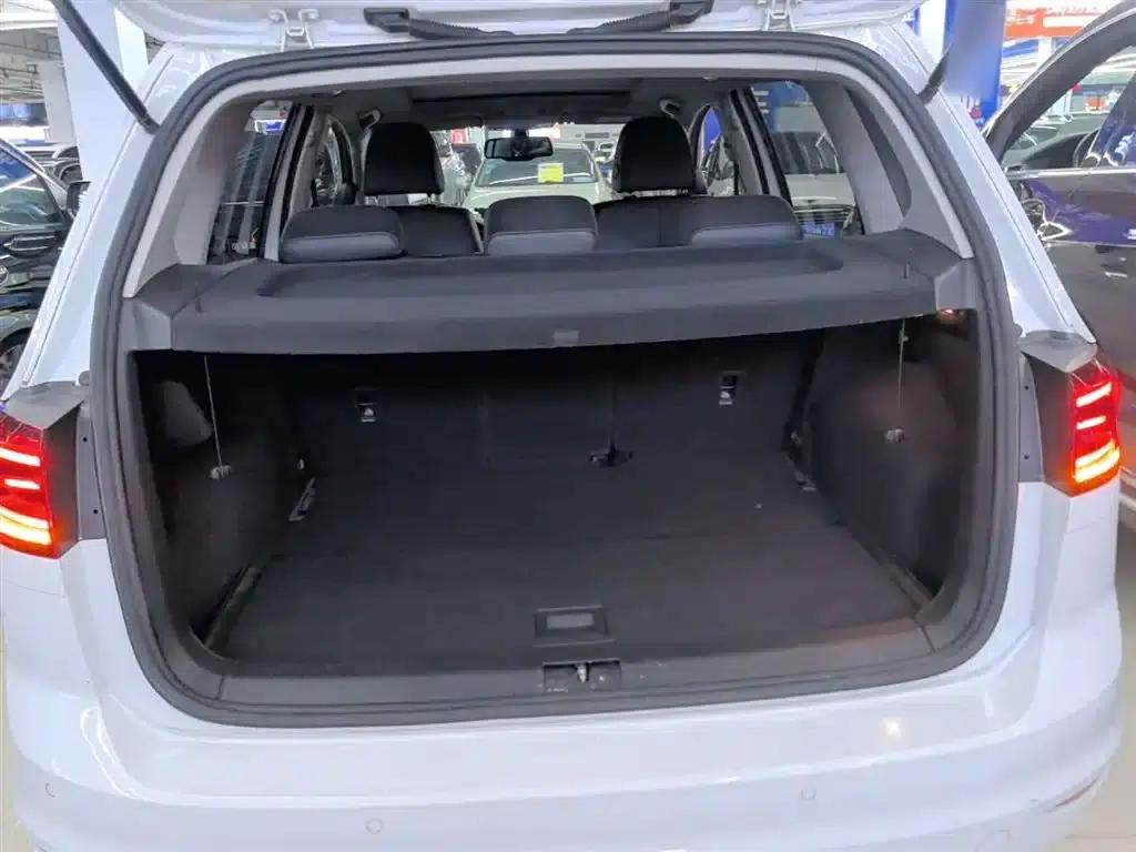 Golf Sportsvan 2016 230TSI Automatic Entry-Level Model — миниатюра 19